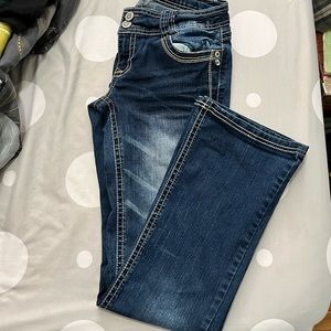 ⚫️3/$25⚫️ Women’s size 5 wallflower jeans